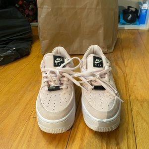 Baby pink air force 1
